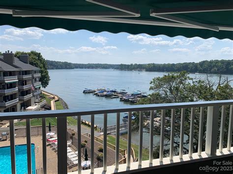 Emerald point condos for sale  Guest bathroom updated with new vanity, light fixture and flooring