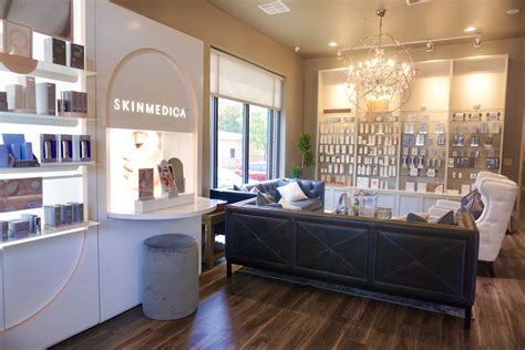 Emerge spa tulsa  At this spa, bikers can lock their bikes safely outside