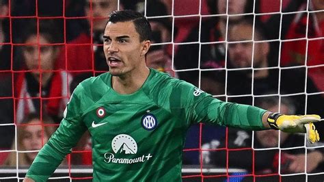 Emil audero mulyadi agama com - Kiper keturunan Indonesia, Emil Audero Mulyadi laris manis di pasar transfer