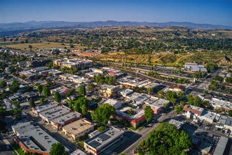 Equipment rental santa clarita ca When you rent a backhoe in Santa Clarita with one of the pre-screened Santa Clarita backhoe rental companies on EquipmentRentalPros