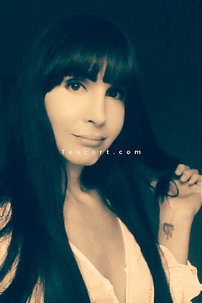 Escort girl avignon  26 years old Bisexual French escort from Avignon, France with Brown Hair hair, Green colour eyes, 85/36/36 (cm) body