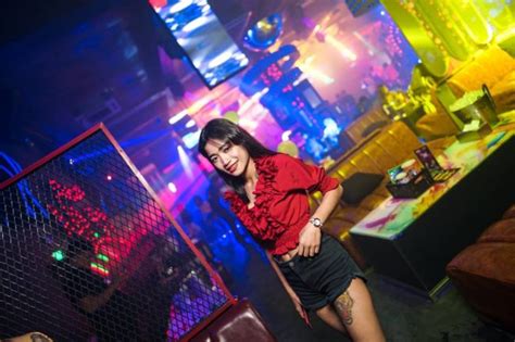 Escorts in siem reap  love to travel dining out shopping Going to the theater or concert Also an inventor and entrepreneur