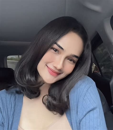 Faby marcelia bugil Intip yuk deretan potret terbaru Faby Marcelia melalui ulasan di bawah ini