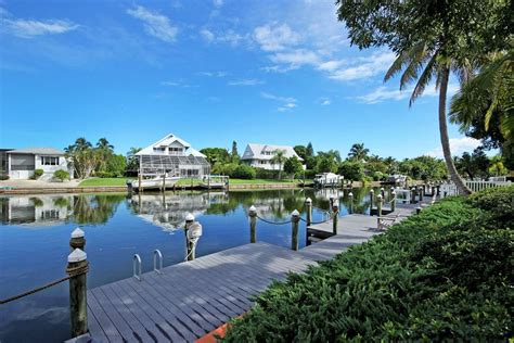 Family resorts in sanibel island 2