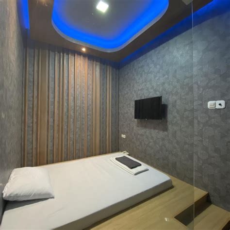 Fantasy spa kaskus id) Harga room di Tropical Spa sudah termasuk fasilitas seperti kolam renang alias swimming pool hot and cool, sauna, free WiFi, lounge bar area, dan mini theater