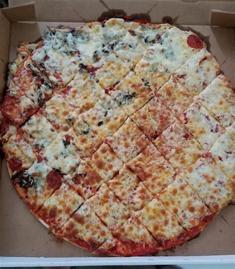 Fat jack's pizza findlay road  801 Findlay Rd, Lima, OH 45801 (419) 223-6100 Website Order Online Suggest an Edit