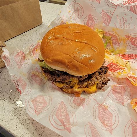 Fatburger manassas va  At Fatburger & Buffalo's Express, you'll find Fatburger's signature handcrafted burgers, sandwiches, french fries, hand-breaded onion rings & real ice cream shakes alongside our world famous fresh, never frozen chicken wings and sauces from Buffalo's Cafe