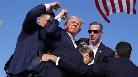 Federal rally workers at senate escorted out  Sen