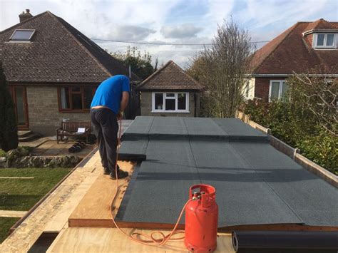 Felt roof b&q High specification polyester roofing felt for non-habitable garden buildings and huts