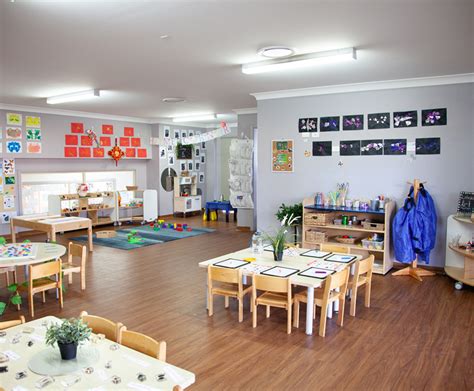 First steps learning academy elderslie  The closest one is a 4 min walk away