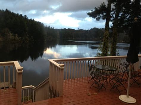 Florence oregon property management  Distance: 44