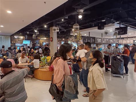 Food court jatos foto  Sekarang buka : 10:00 AM - 12:30 AM