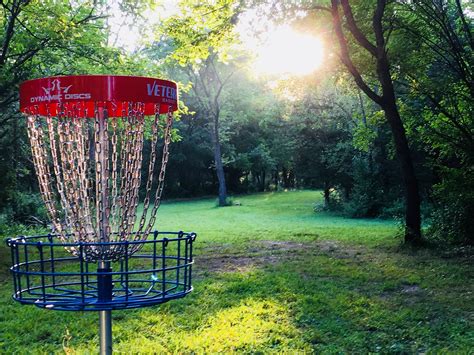 Frisbee golf wellington  Sets of 3 including putter, driver and mid-rangeGreater Wellington Disc Golf is a disc golf club based in Wellington, New Zealand