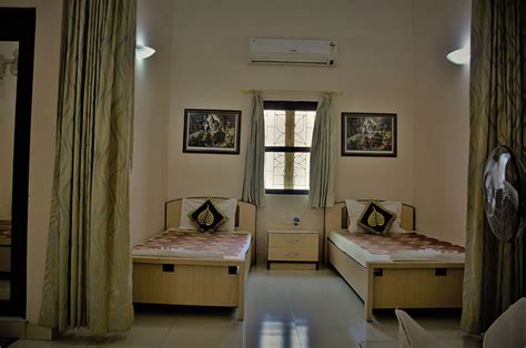 Gada bhavan room price 