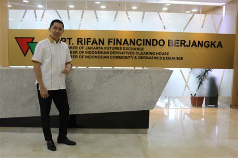 Gaji pt rifan financindo berjangka penipuan Rata-rata gaji Supervisior PT RIFAN FINANCINDO BERJANGKA per bulan di Indonesia adalah sekitar Rp6