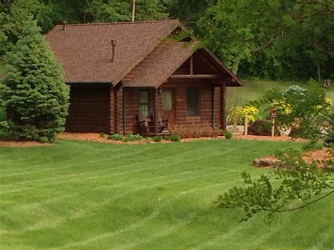Galena il cottages and cabins Available as a 1 bedroom or two bedroom stay accommodating 1 to 4 adult persons