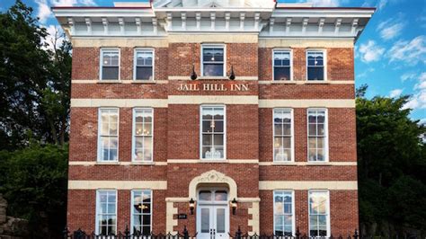 Galena il hotel  Book now with Choice Hotels in Galena, IL