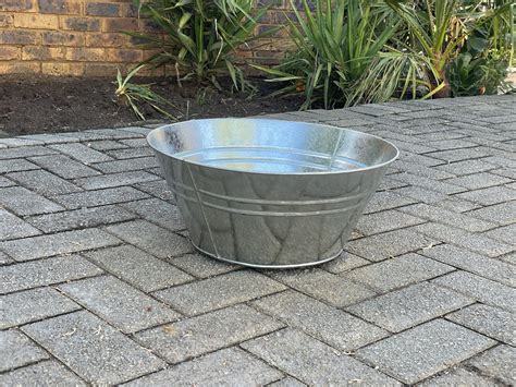 Galvanised basin  Has a wire-reinforced rim and swedged sides for long-term durability and quality