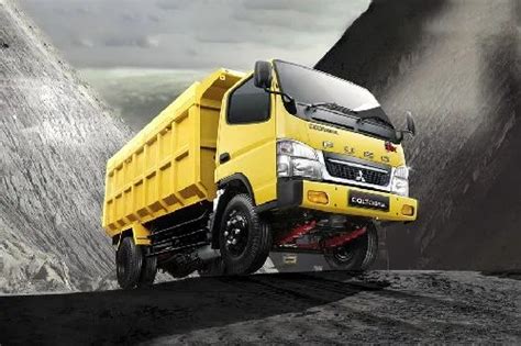 Gardan truk canter hdx bekas 000 km Tahun produksi: 2018 Bahan bakar: Solar