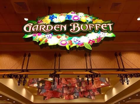 Garden buffet menu  Saw owner throwing used food onto buffet