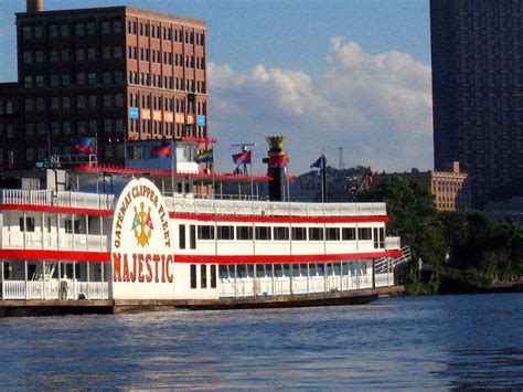 Gateway clipper moonlight cruise You can apply online via the form below or email or mail your resume to: EMAIL: employment@gatewayclipper