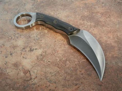 Give weapon karambit  Step - go into your console and write --> sv_cheats 1 2