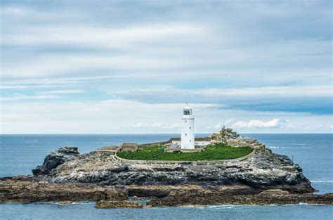 Godrevy lighthouse webcam  Also, be sure to view live weather, surf conditions, and scenic views of your favorite coastal towns