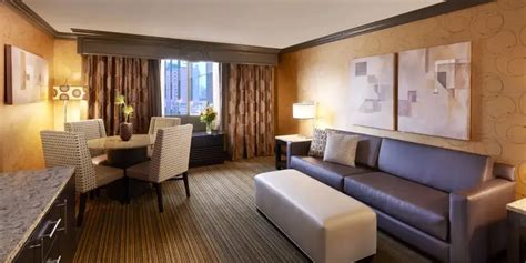 Golden nugget gold tower parlor suite Just by being a member of Golden Nugget 24K Select, you are eligible for immediate offers and exclusive benefits while visiting the casino