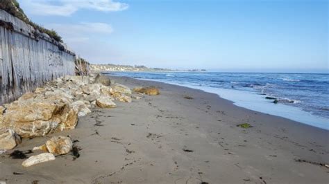 Goleta resorts  Guests can swim in three pools, surf or sail at the beach, learn from the resident tennis pro, play a round at the adjacent championship golf course