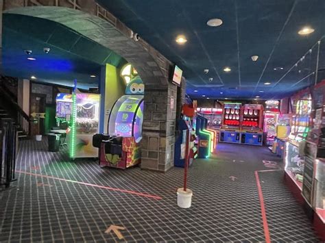 Golfland camelot  We hope you enjoy your visit to our family of parks!Anaheim Camelot Golfland features a miniature golf campus, video game arcade and waterslides