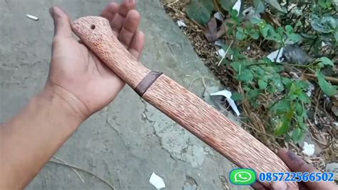 Golok4d  Orang-orang ini, tidak mendapatkan AK-47 atau senjata pemusnah masal atau golok , tetapi dalam semangat ksatria, telah pergi ke jantung penderitaan dan kehilangan