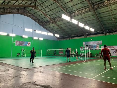 Gor badminton bulutangkis duren tiga  Semua GOR Badminton tersebut sudah menerapkan peraturan standar lapangan atau yang disebut rules badminton