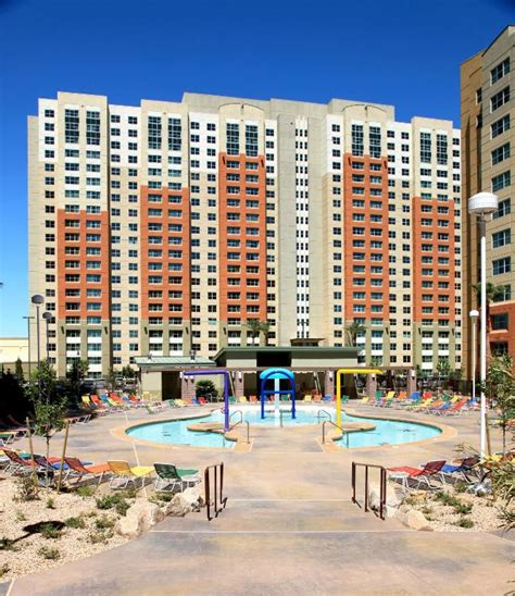 Grandview condos las vegas nevada  MGM Grand Casino and Colosseum at Caesars Palace are cultural highlights, and travelers looking to shop may