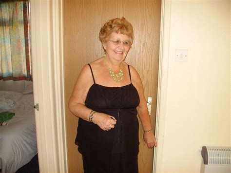 Granny escorts leeds  Women who are in the escort business and are at or over the age of 35 are usually put into this category