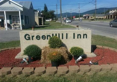 Green hill inn salem va  breakfast, WI-FI, pool, fitness center, bus