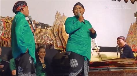 Guneman tegese  Untuk diketahui, berikut aturan persajakan dalam tembang kinanthi ini: Guru gatra: jumlah kalimat tiap bait 6 kalimat