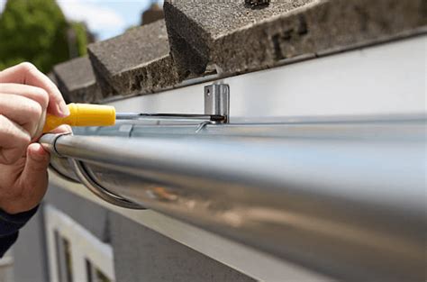 Gutter cleaning parker co 3860 Denver Gutter Cleaning offers a full range of gutter cleaning services from downspout and gutter cleaning to minor repair