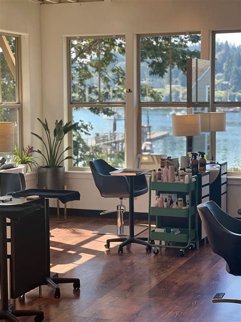 Hair salon bainbridge island  do NOT contact me with unsolicited services or offers; post id: 7686013707