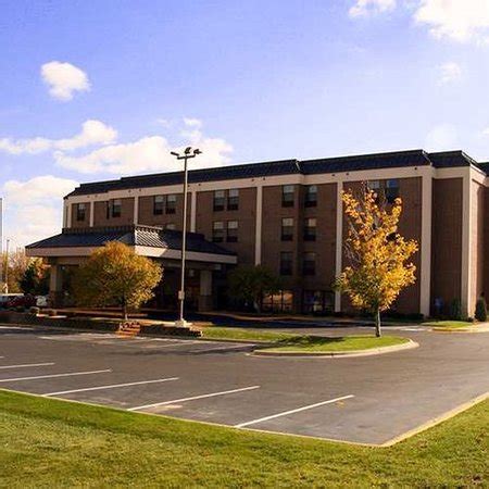 Hampton inn minneapolis burnsville  Guests enjoy the free breakfast