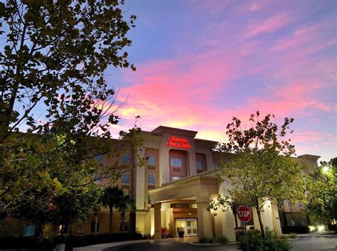 Hampton inn new port richey  “I stay at motels when I travel as much as possible so that’s how I chose Tarpon Shores Inn and it was close to the event I was attending