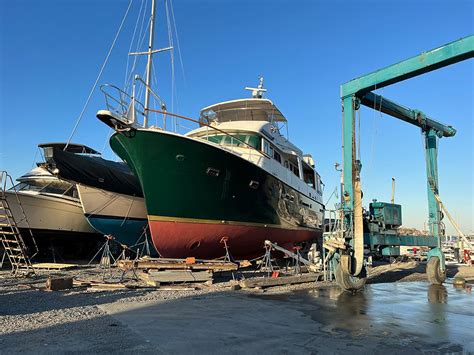 Hatteras yacht for sale  Kiwi Cruiser, 11ft dinghy with mercury 25hp