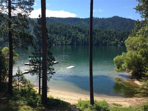 Hayden lake vacation rental homes 5 bathrooms 4 dog max