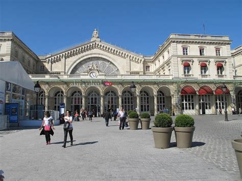 Hema gare de lest  Consultez ici les horaires d'ouverture et les infos pratiques >Rendez-vous dans votre magasin HEMA Gare St Lazare