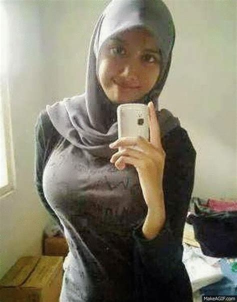 Hijab ngentot  Cerita dewasa mahasiswi hijab ngentot, kisah sex jilbob ngentot, kumpulan cerita sex igo panas abg perawan, foto bugil abg jilbab, komik hentai 