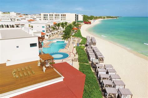 Hilton grand vacations playa del carmen  The temperature rarely drops below the mid 60s in the winter, making it a great winter vacation destination