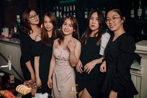 Ho chi minh call girls  Table of Contents [ show] List of Places to Meet Girls in HCMC