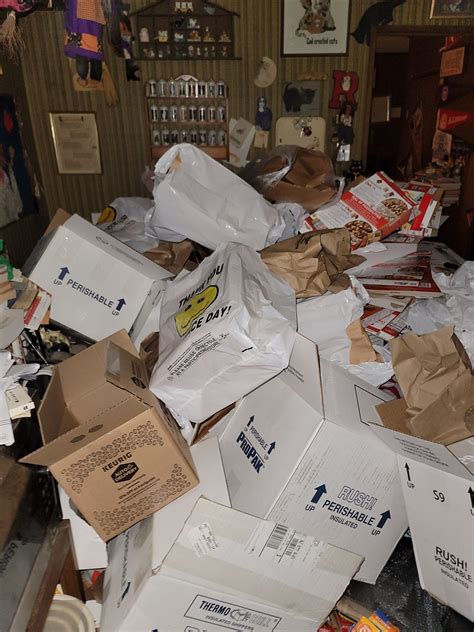 Hoarding cleanup springfield pa  Hoarding Central is professional and will treat you and your situation with compassion, understanding, and discretion