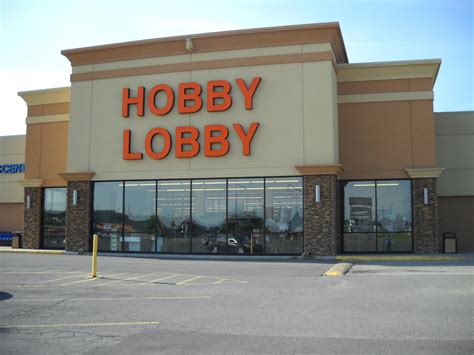 Hobby lobby mercer mall The new Hobby Lobby site is located on the Staten Island Mall-owned Marsh Avenue property in New Springville, which formerly housed Babies R Us