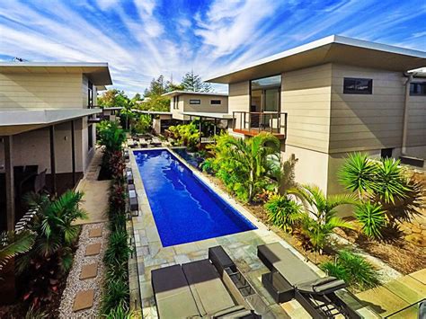 Holiday homes byron bay  The hinterland’s rolling hills and rainforests are just begging to be explored, and the dramatic coastline is a prime