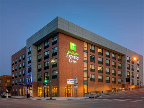 Holiday inn 81st tulsa  Ratings